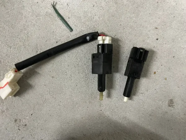 Mitsubishi lancer evo 7 8 9 sensor pedal luz freno