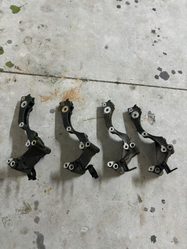 BMW m3 e92 soporte bomba direccion - Imagen 2