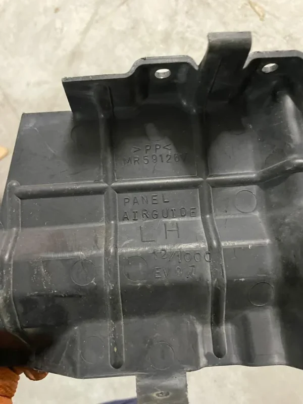 Mitsubishi lancer evo 7 conductos aire frontal descatalogado - Imagen 5