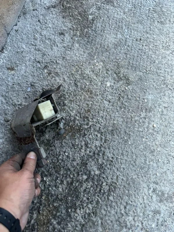 Sensor nivel xenon Clío sport rs III 3 mk3 - Imagen 3