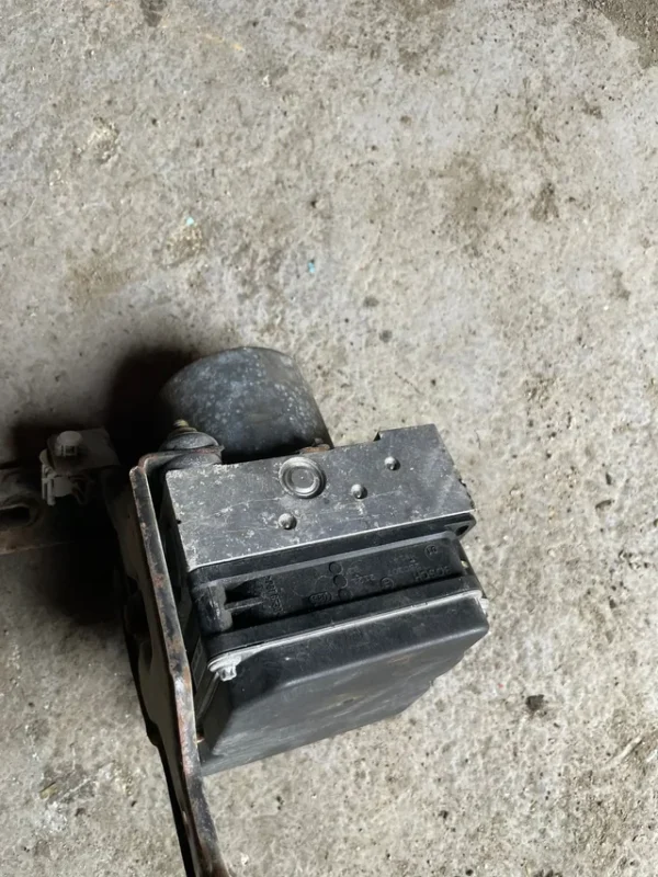 Módulo abs Clío sport rs III 3 mk3 - Imagen 3