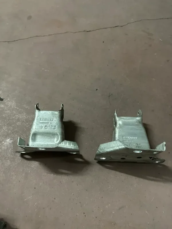 Soporte punta chasis Clío sport rs III 3 mk3
