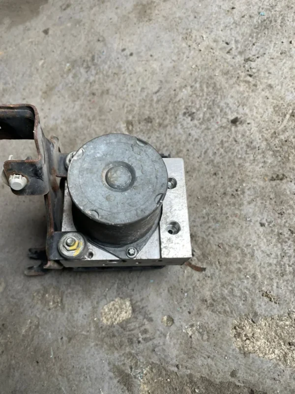 Módulo abs Clío sport rs III 3 mk3