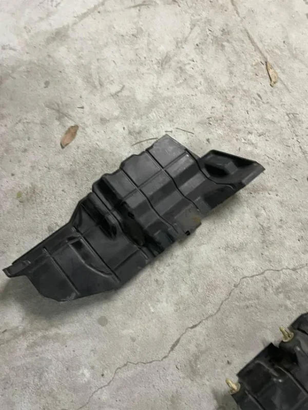 Mitsubishi lancer evo 7 conductos aire frontal descatalogado - Imagen 2