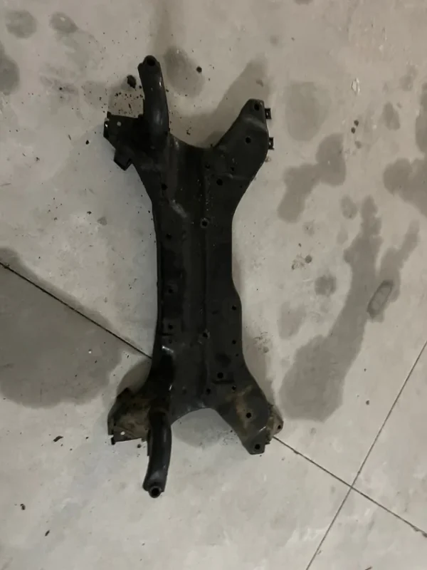 Mitsubishi lancer evo x  Cuna delantera