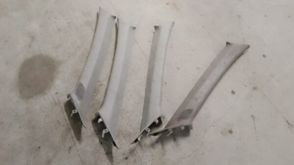 Mitsubishi lancer evo 7 8 9 Plasticos pilares