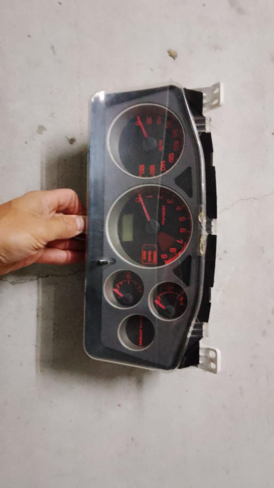 Mitsubishi lancer evo 7 8 9 Velocimetro cuadro km - Imagen 2