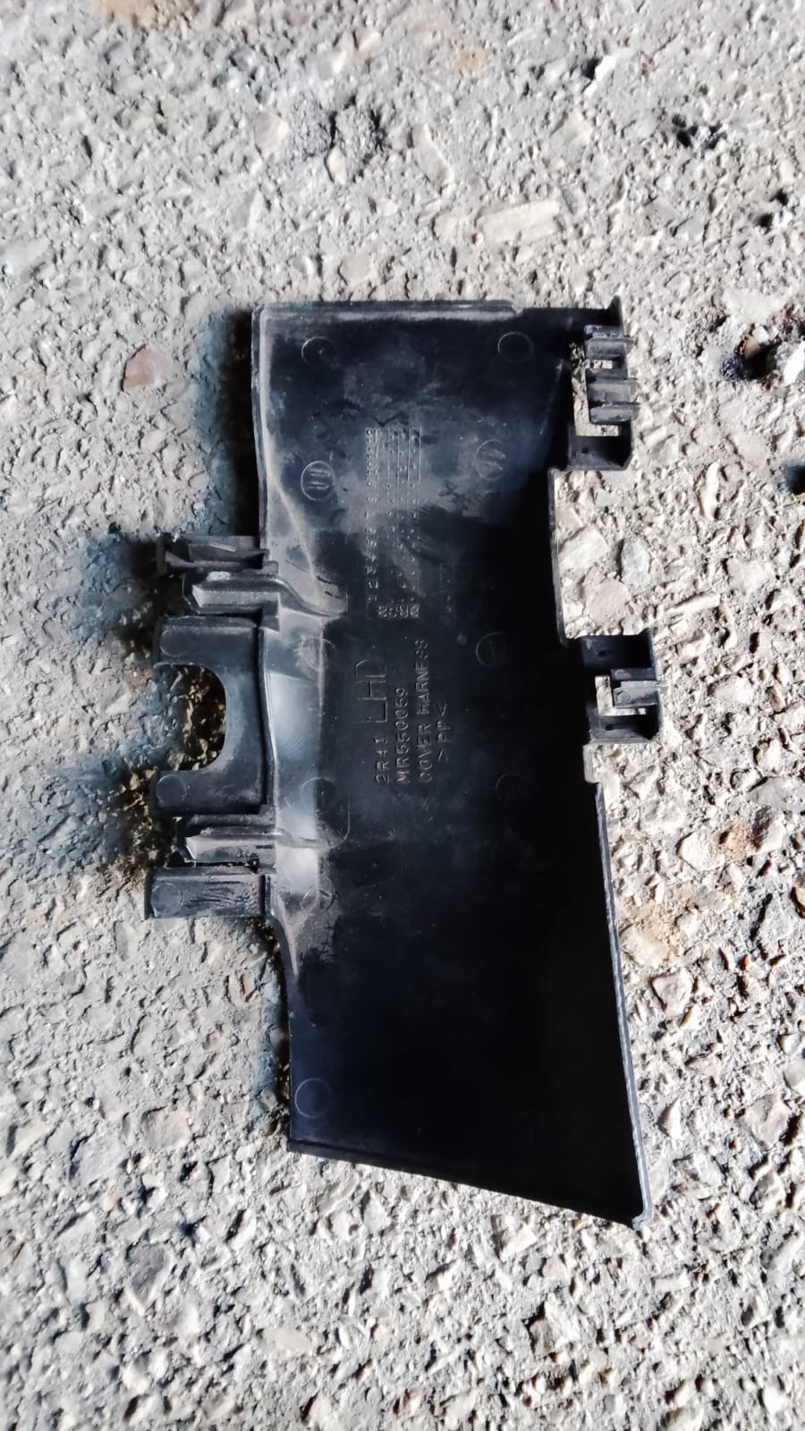 Mitsubishi lancer evo 7 8 9 Plastico guantera - Imagen 2