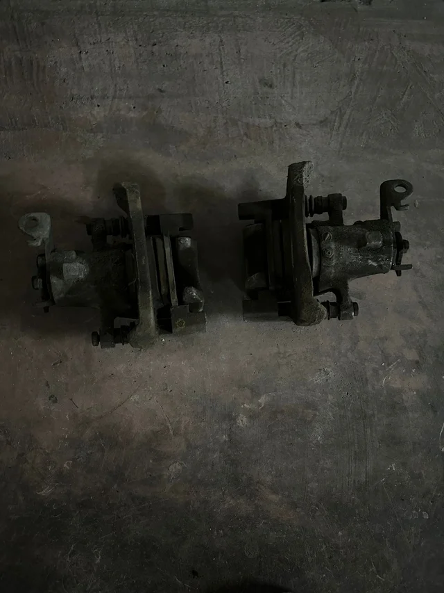 clio sport 3 197 200 203 pinzas frenos traseras - Imagen 4