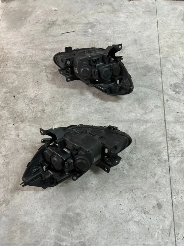 Renault clio sport 3 197 200 203 faros ORIGINALES - Imagen 4