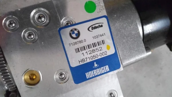Bmw m3 e92 motor de capota - Imagen 2