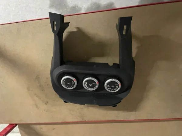 Mitsubishi lancer evo x 10 Modulo carcasa clima