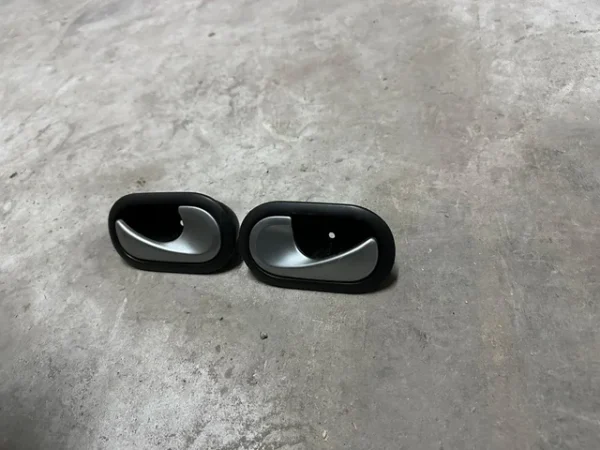 Renault clio sport 3 197 200 203 manillas puertas - Imagen 3