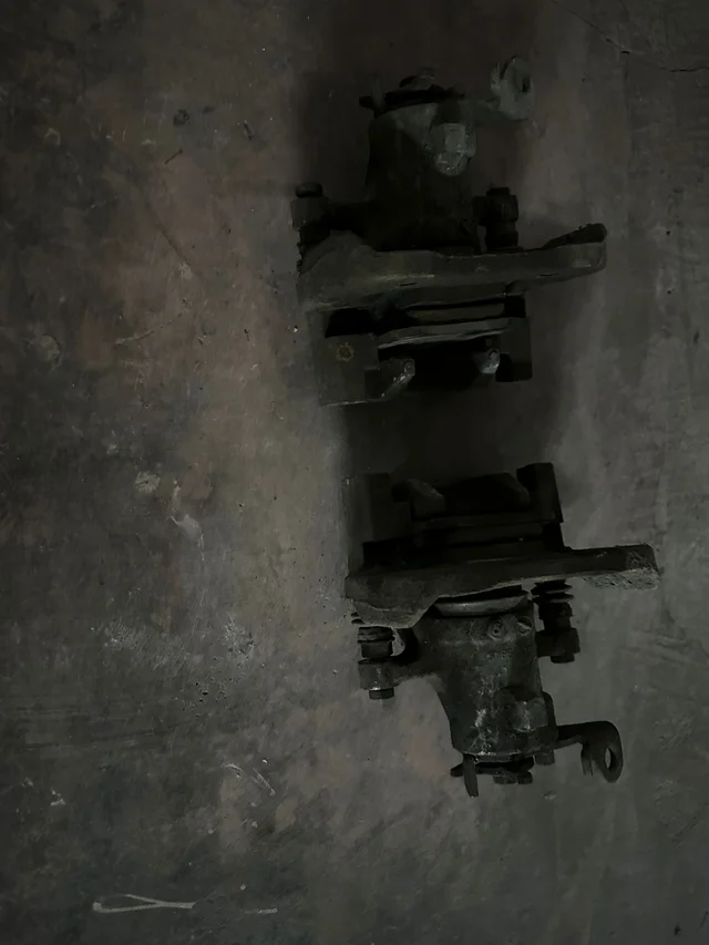 clio sport 3 197 200 203 pinzas frenos traseras - Imagen 3