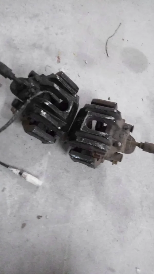 Bmw m3 e92 vendo pinzas traseras - Imagen 2