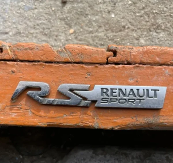 Renault megane 3 rs 250 265 275 anagrama emblema