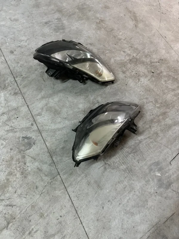 Renault clio sport 3 197 200 203 faros ORIGINALES - Imagen 2