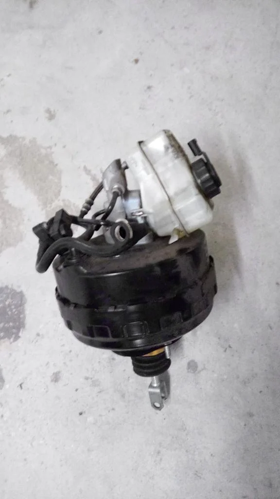 Bmw m3 e92 vendo servo freno + bomba freno
