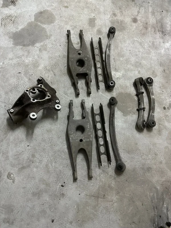 BMW m3 E92 kit brazos traseros manguetas...