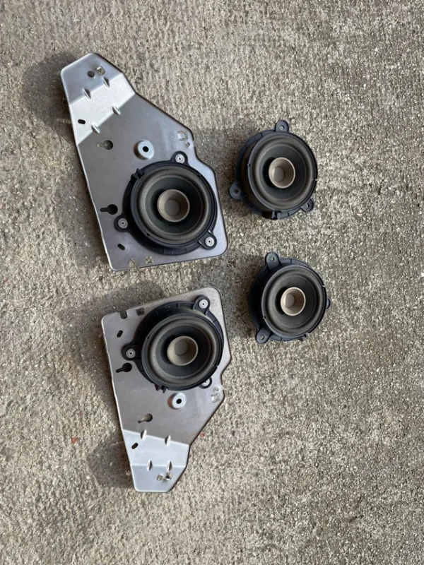 Megane 3 rs 250 265 275 kit altavoces