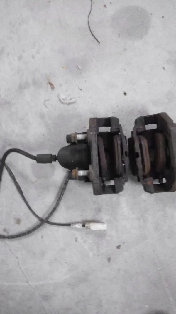 Bmw m3 e92 vendo pinzas traseras - Imagen 4