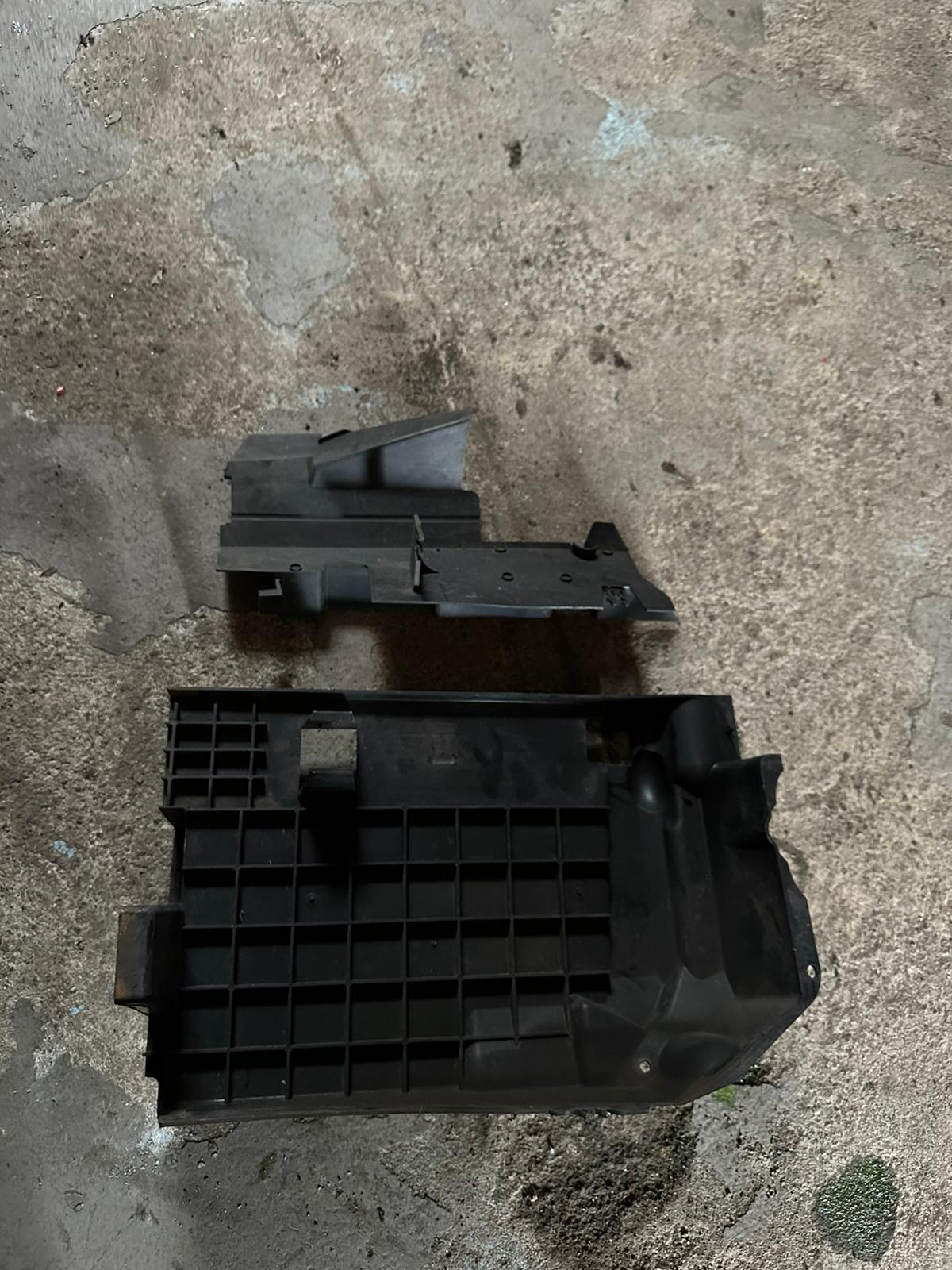 Clio sport 3 197 200 203 plastico radiador - Imagen 3