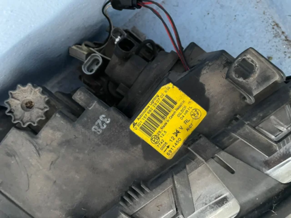 BMW m3 e46 faro derecho - Imagen 2