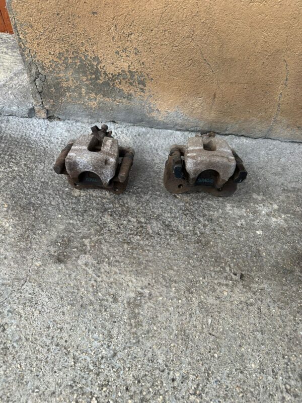 pinzas pagid traseras Clio sport 3 197 200 203 - Imagen 3