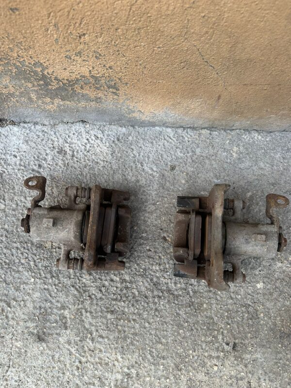 pinzas pagid traseras Clio sport 3 197 200 203 - Imagen 4