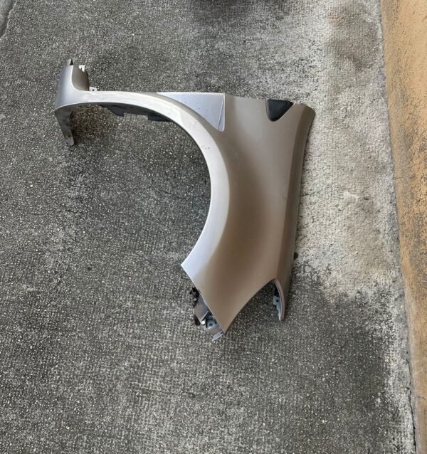 Aleta derecha Clio sport 3 197 200 203 - Imagen 3