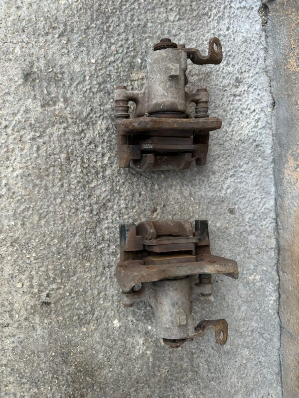 pinzas pagid traseras Clio sport 3 197 200 203 - Imagen 2