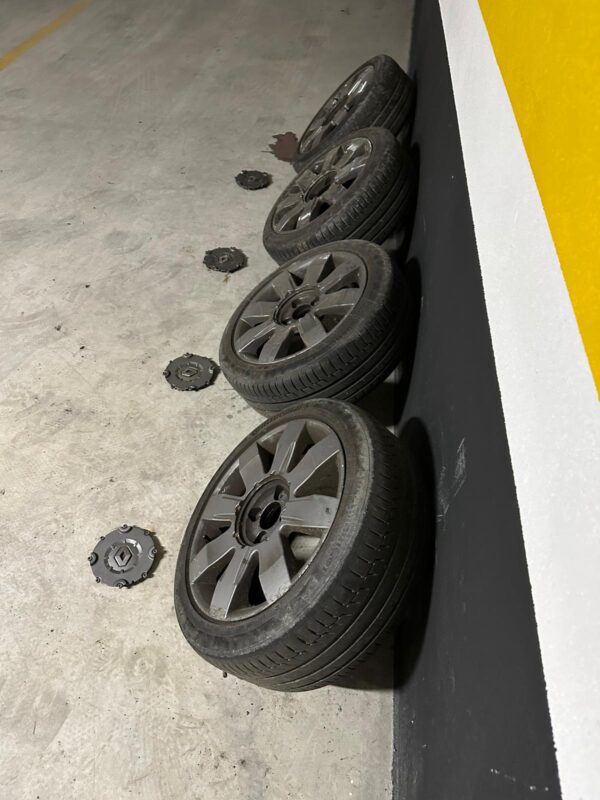 Llantas Renault Clio sport 172 182 - Imagen 3