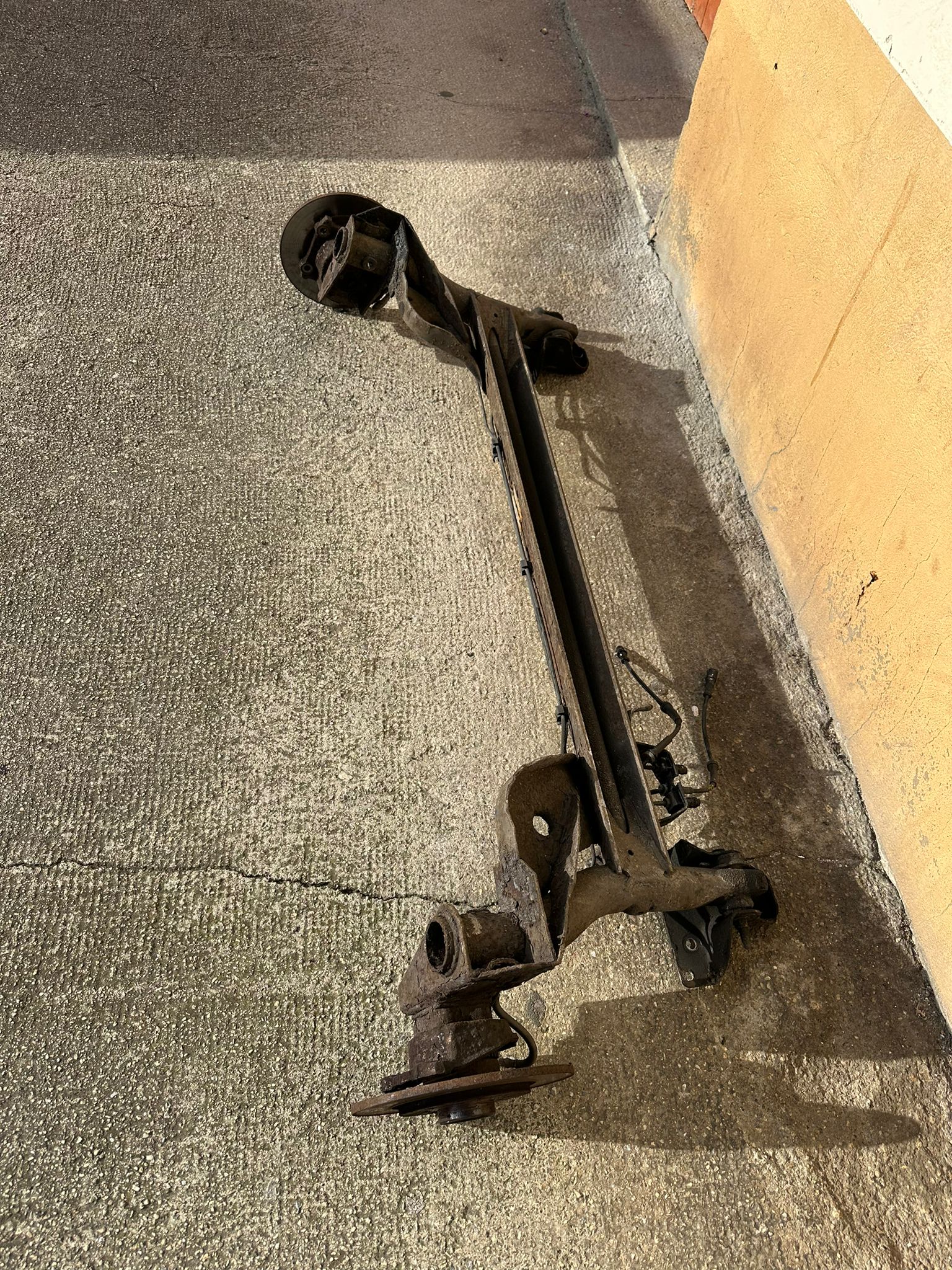 Puente trasero Renault Clio sport 172 182 - Imagen 2