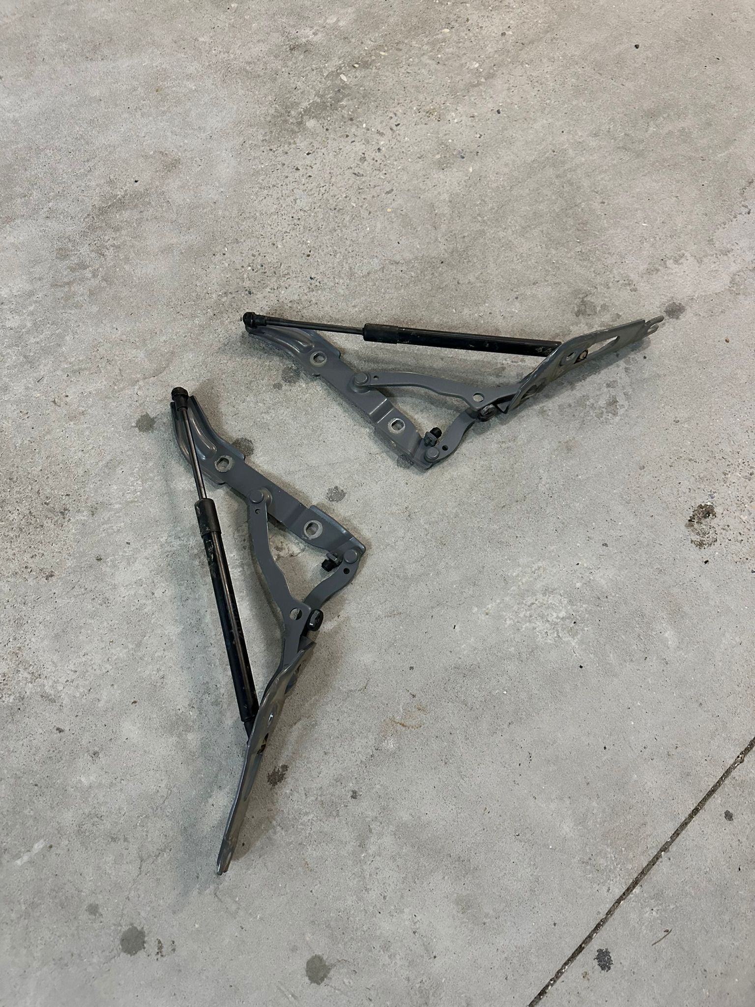 Bmw m3 e92 bisagras completas maletero - Imagen 2