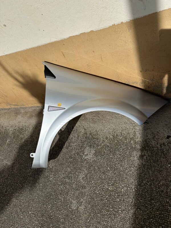 Megane 2 rs sport r26 aleta derecha