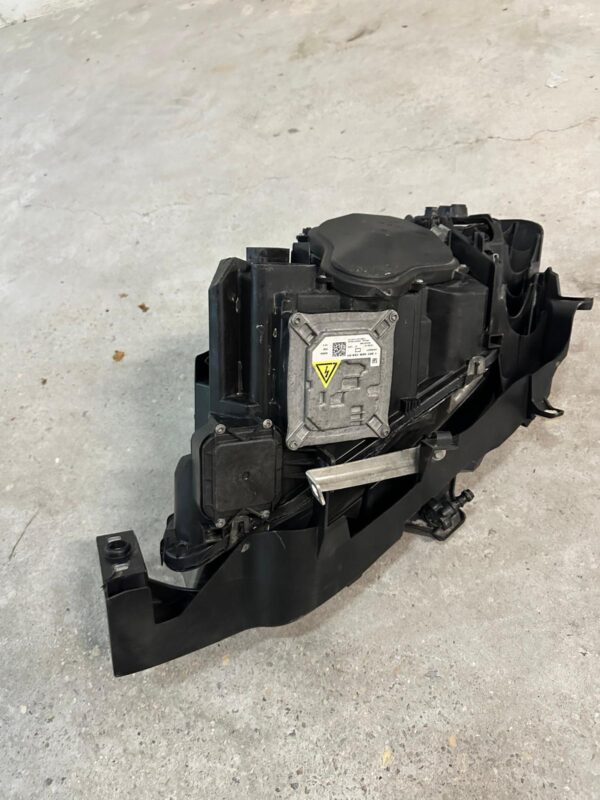 Bmw m3 e90 e92 e93 e9x faro derecho - Imagen 5