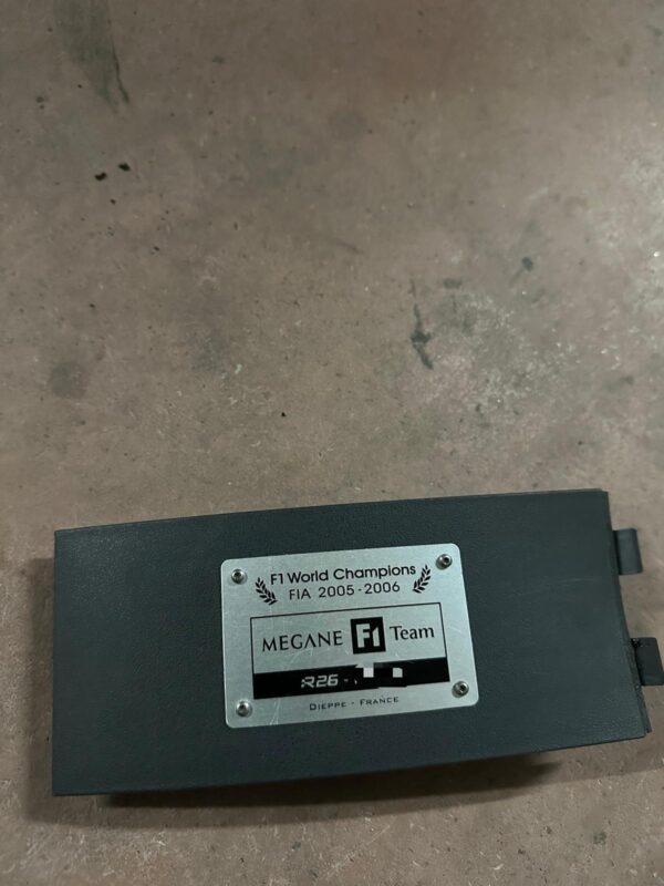 Renault megane 2 r26 f1 team chapa placa numero