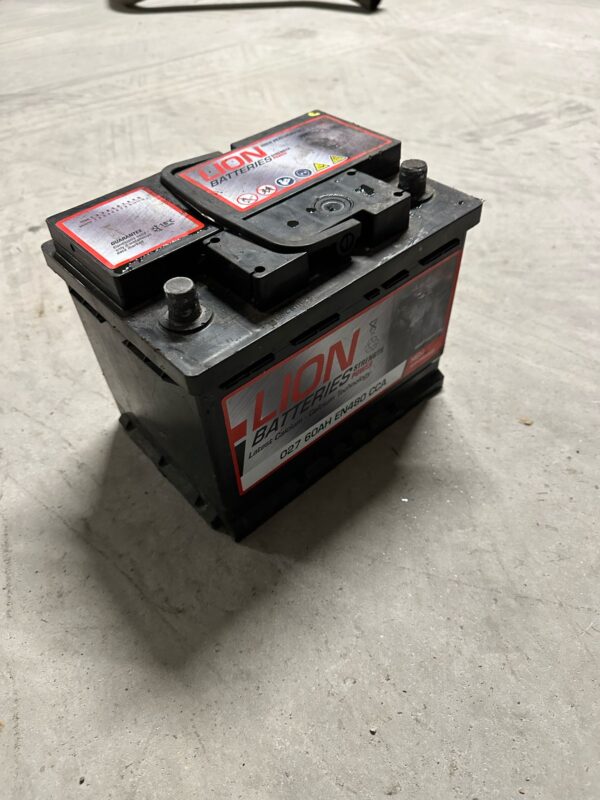 Se vende bateria 60AH