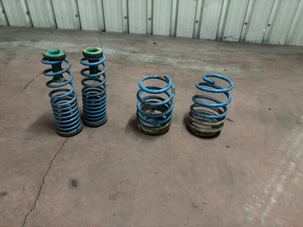 Megane sport r26 f1 team muelles suspension - Imagen 2