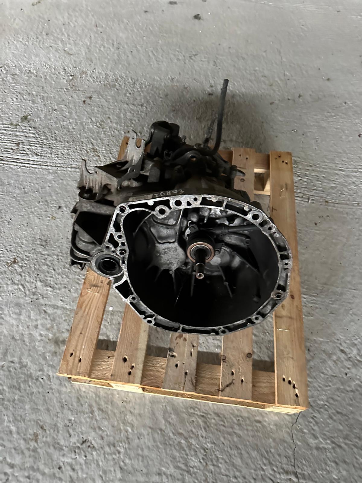 Caja de cambios ND0 020 megane sport r26 f1 team - Imagen 3