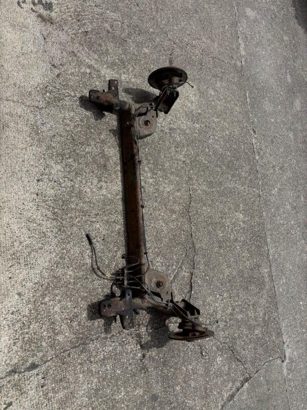 Renault Clio sport 172 182 puente trasero - Imagen 6