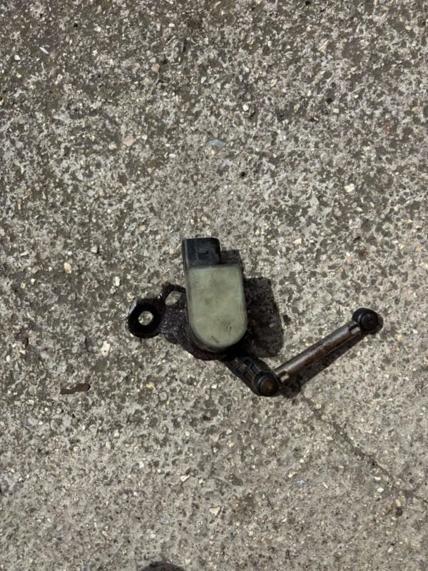 Renault Clio sport 172 182 sensor nivel xenon - Imagen 3