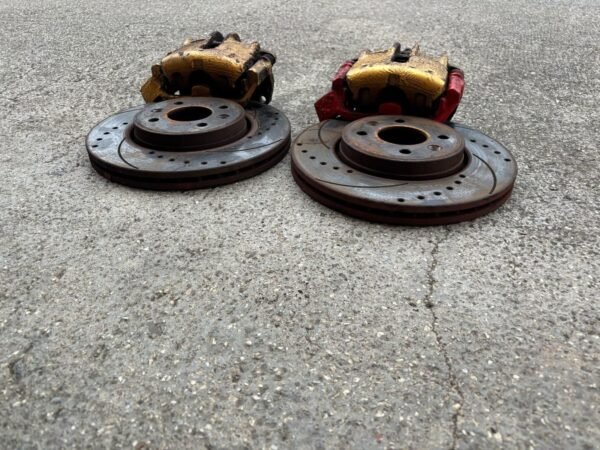 Frenos delanteros Clio sport 2 172 182 - Imagen 2