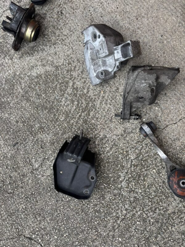 Tacos motor y cambio Clio sport 2 172 182 - Imagen 4