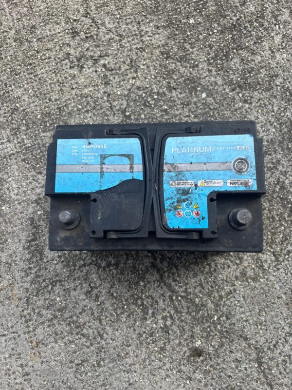 Se vende bateria de 70AH 12V