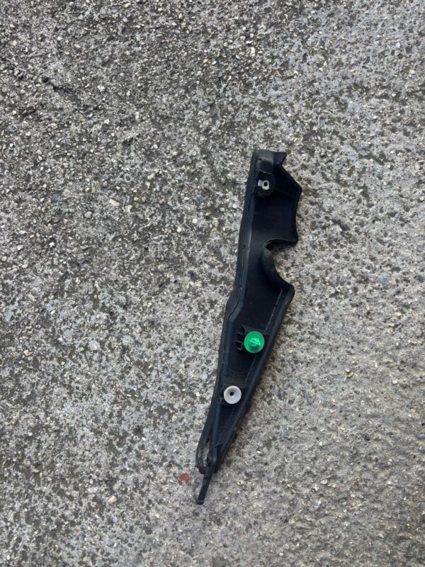 Megane 2 sport r26 f1 team plasticos vano motor - Imagen 4