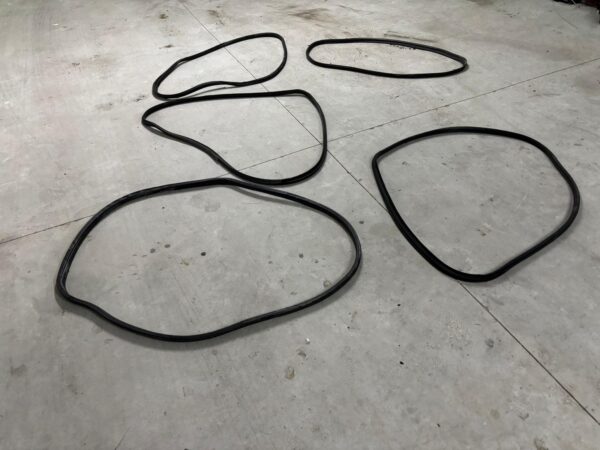 Mitsubishi lancer evo X 10 molduras gomas - Imagen 3