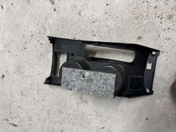 Mitsubishi lancer evo X 10 plastico consola - Imagen 3