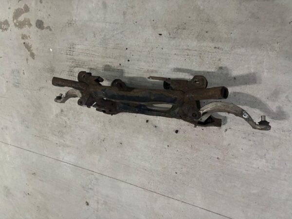 Mitsubishi lancer evo X 10 cuna trasera con brazos - Imagen 6