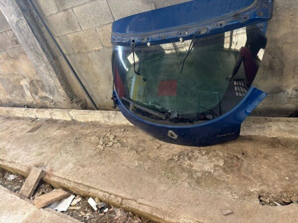 Megane 3 rs 250 265 275 porton maletero - Imagen 3